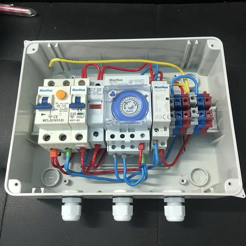 Coffret électrique de piscine — protection et programmation